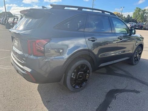 Used 2024 Kia Sorento SX AWD/4WD image 10