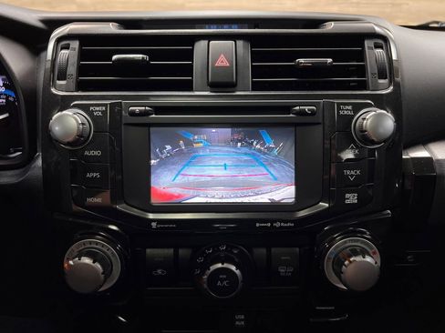 Used 2018 Toyota 4Runner TRD Off-Road Premium AWD/4WD image 14