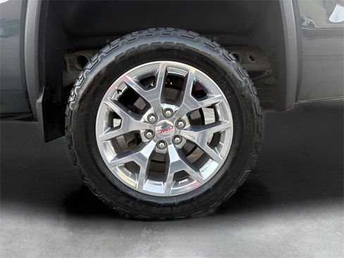 Used 2017 GMC Sierra 1500 SLT w/ SLT Premium Package image 9