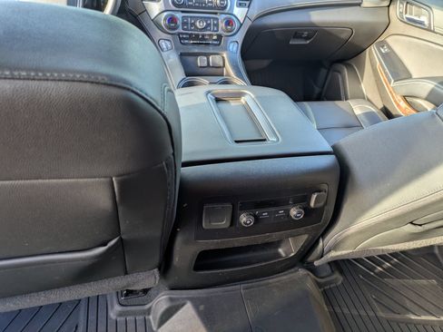 Used 2020 Chevrolet Tahoe LT w/ RST Edition AWD/4WD image 30