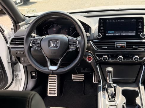 Used 2022 Honda Accord Sport image 17