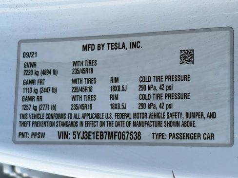 Used 2021 Tesla Model 3 Long Range AWD/4WD image 29
