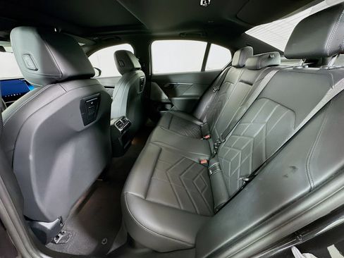 Used 2025 BMW 530i image 28