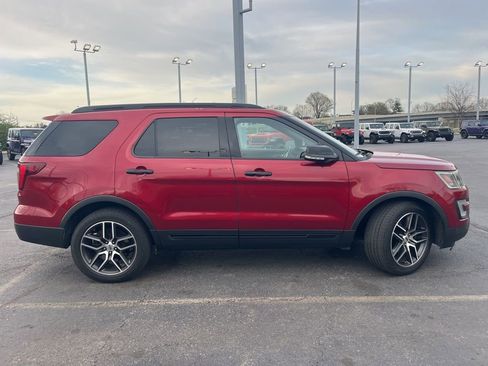 Used 2016 Ford Explorer Sport w/ Equipment Group 401A image 4