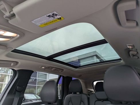 Certified 2025 Volvo XC90 B5 Core AWD/4WD image 26