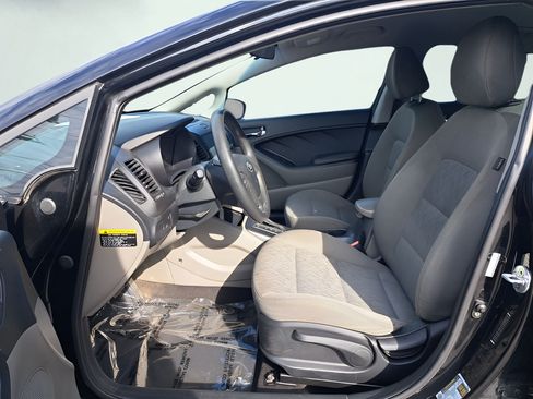 Used 2016 Kia Forte LX FWD image 12