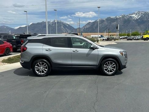 Certified 2024 GMC Terrain SLT image 26