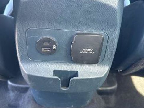 Certified 2024 Ford Maverick Lariat w/ 4K Tow Package AWD/4WD image 11