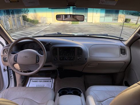 Used 1999 Ford F150 Lariat image 14