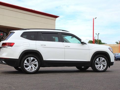 Used 2023 Volkswagen Atlas SE AWD/4WD image 3