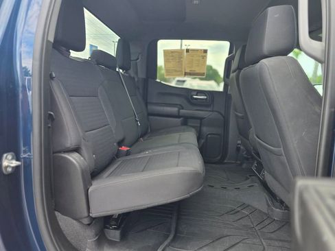 Used 2023 Chevrolet Silverado 1500 Custom AWD/4WD image 28