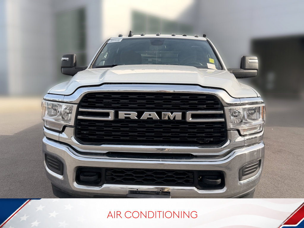 Used 2024 RAM 3500 SLT w/ Quick Order Package 2YG SLT AWD/4WD image 3