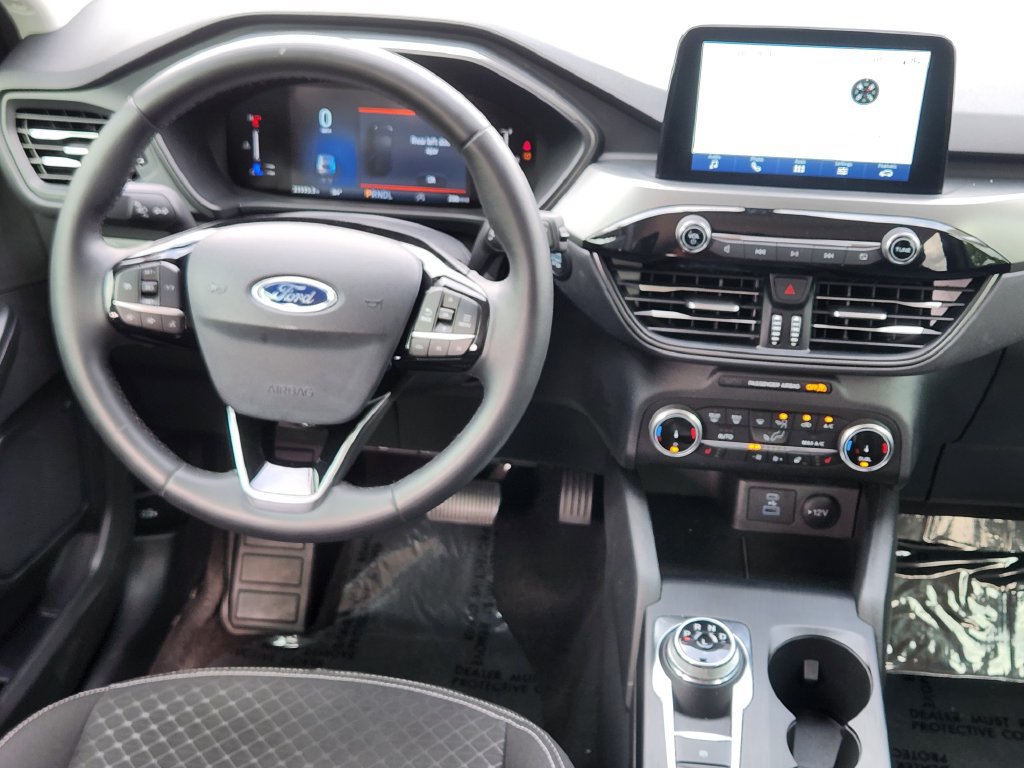 Used 2023 Ford Escape Active w/ Cold Weather Package FWD image 12