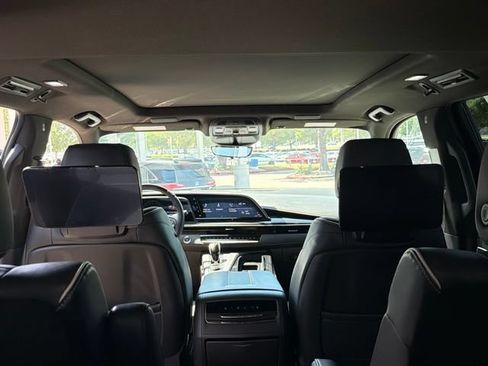 Used 2023 Cadillac Escalade Sport w/ Touring Package AWD/4WD image 19