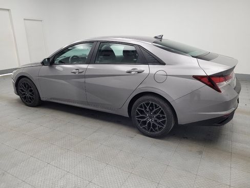 Used 2023 Hyundai Elantra SEL w/ Convenience Package image 3