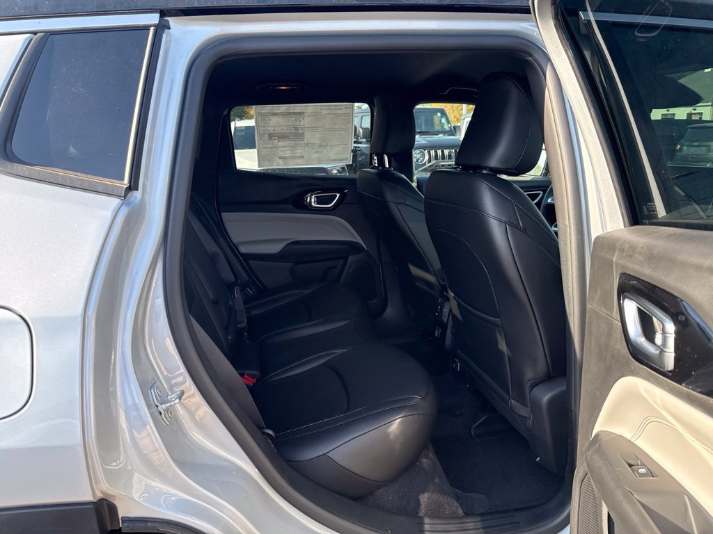 New 2026 Jeep Compass Limited AWD/4WD image 23