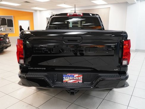 Used 2024 Chevrolet Colorado LT w/ LT Convenience Package II AWD/4WD image 8