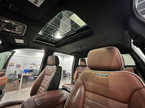 Used 2025 GMC Sierra 2500 Denali Ultimate AWD/4WD image 31