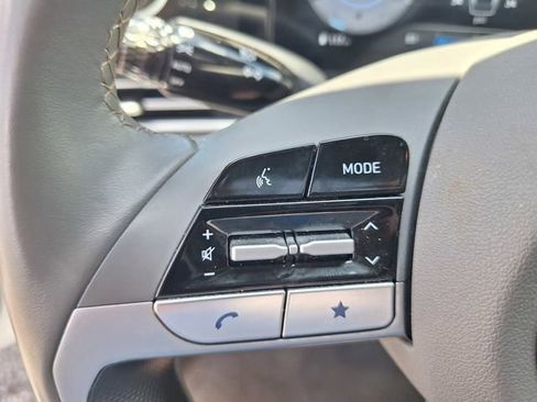 Used 2025 Hyundai Elantra SEL FWD image 20