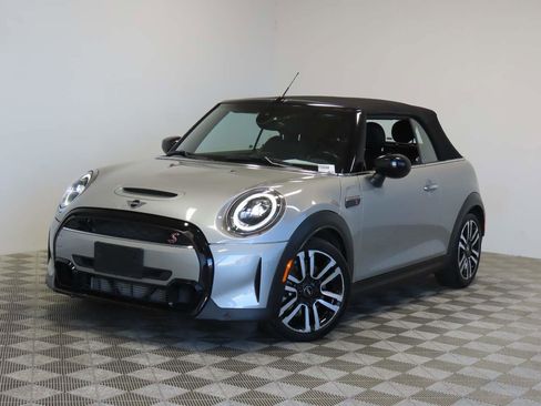 Used 2024 MINI Cooper S FWD image 1