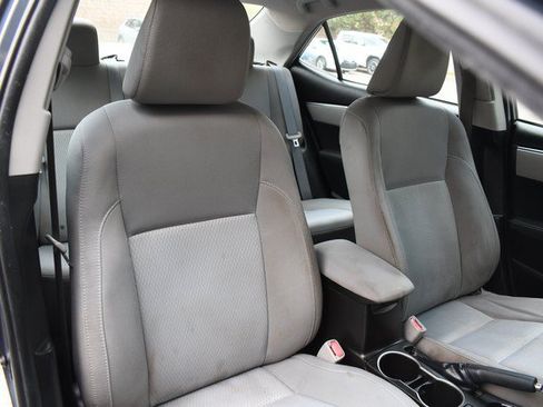Used 2016 Toyota Corolla LE FWD image 26