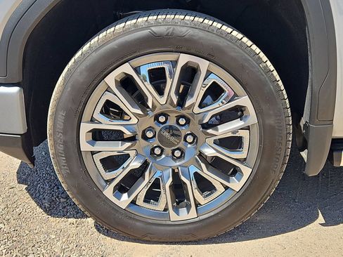 Used 2025 GMC Sierra 1500 Denali Ultimate AWD/4WD image 10