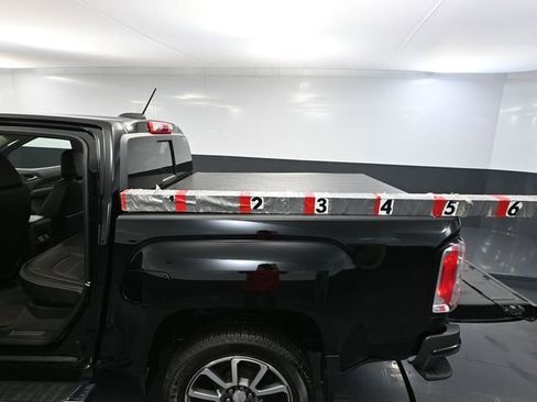 Used 2020 GMC Canyon Denali image 39