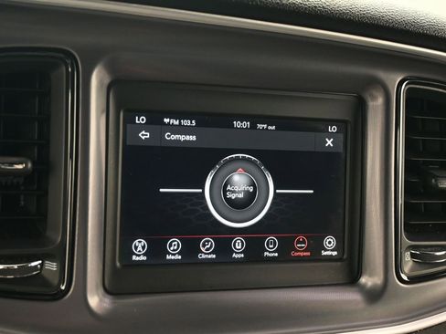 Used 2019 Dodge Challenger SXT image 19