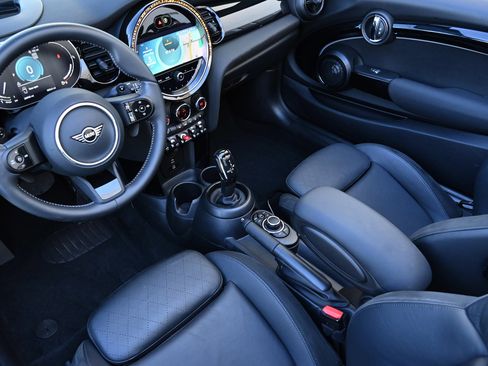 Used 2024 MINI Cooper S image 13