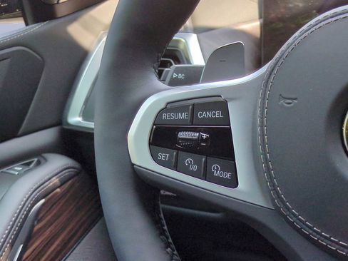 Used 2026 BMW X5 xDrive40i w/ M Sport Package image 26