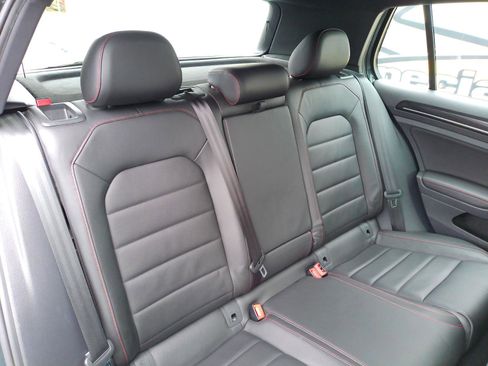 Used 2016 Volkswagen GTI SE w/ Lighting Package (SEL) image 27