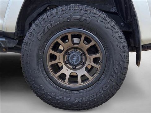 Used 2021 Toyota 4Runner TRD Off-Road AWD/4WD image 20