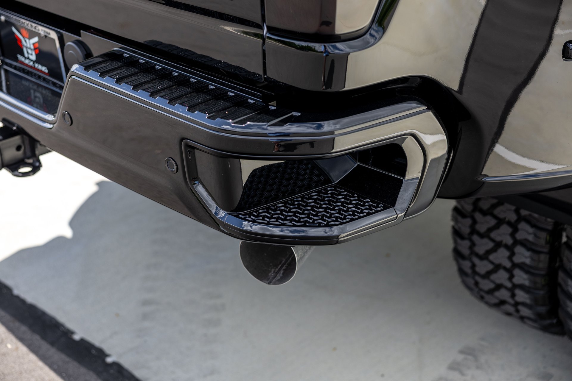 Used 2026 Chevrolet Silverado 3500 High Country w/ High Country Premium Package AWD/4WD image 24