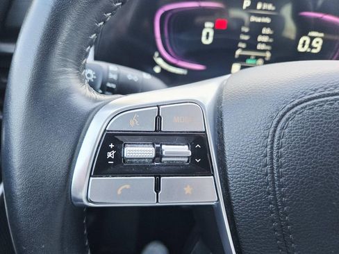 Used 2025 Kia Telluride S image 23