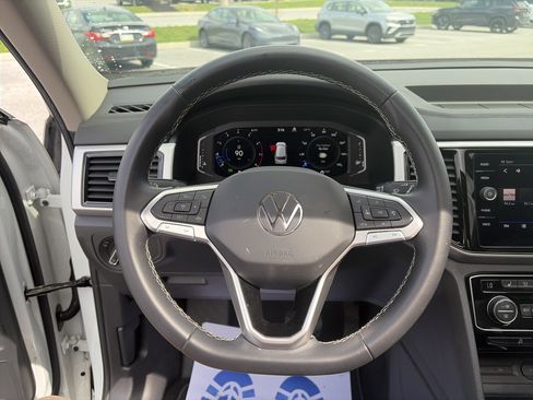Used 2023 Volkswagen Atlas SE image 31
