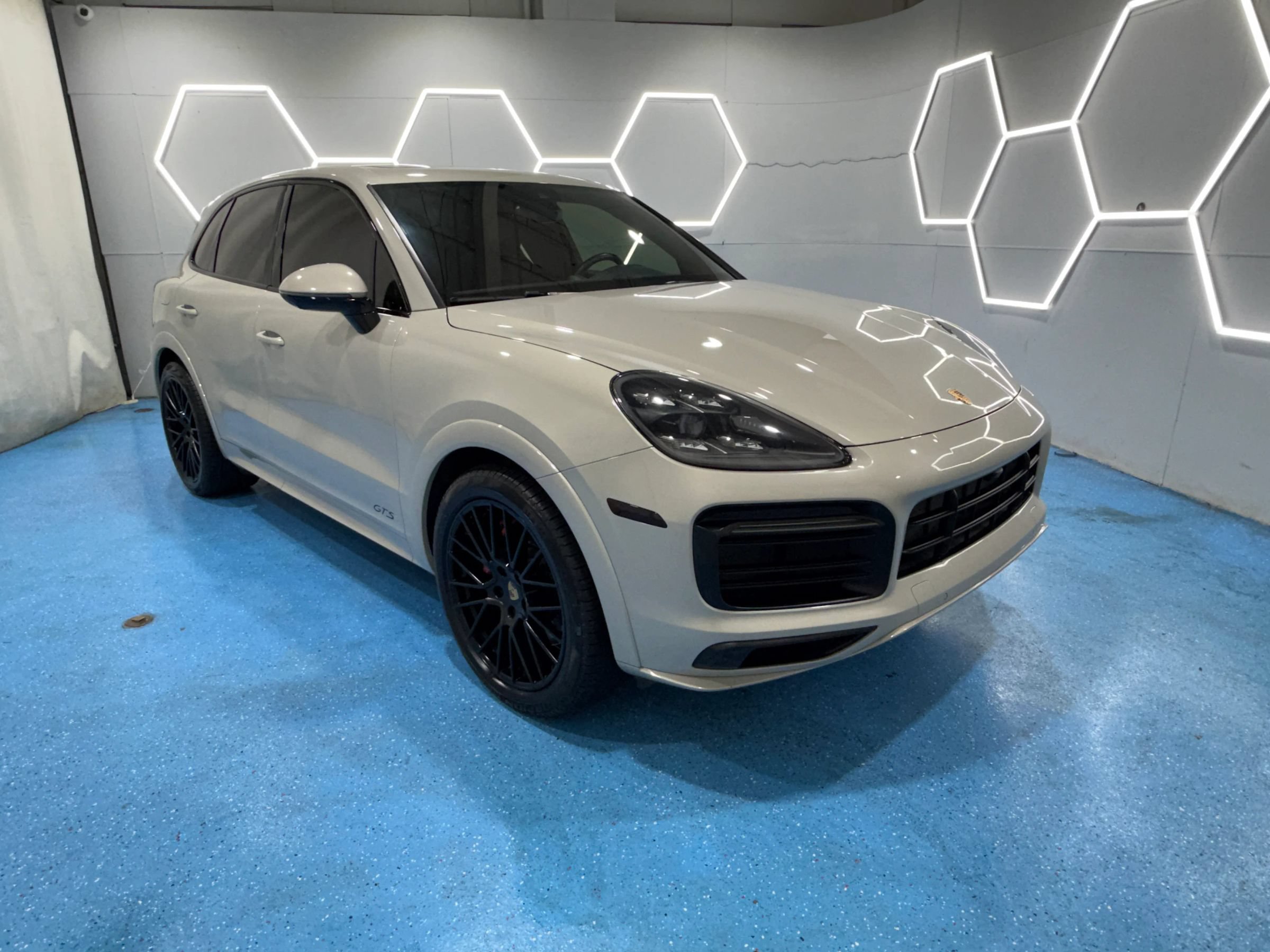 Used 2021 Porsche Cayenne GTS AWD/4WD image 61