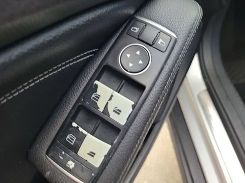 Used 2015 Mercedes-Benz GLA 250 4MATIC image 17