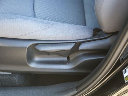 Used 2023 Toyota Corolla Cross AWD Hybrid image 20