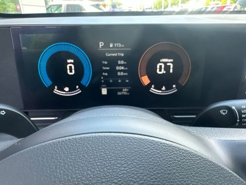 Used 2024 Hyundai Kona SEL FWD image 24