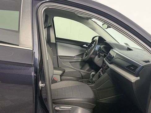 Used 2023 Volkswagen Taos SE w/ Panoramic Sunroof Package image 28