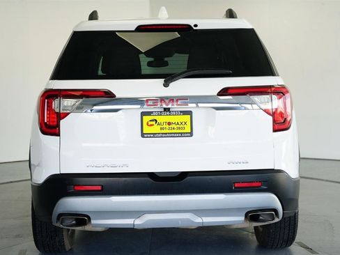 Used 2023 GMC Acadia SLT image 8