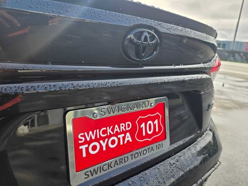 Used 2022 Toyota Corolla SE image 16