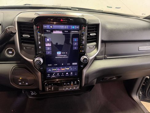 Used 2025 RAM 2500 Big Horn AWD/4WD image 17
