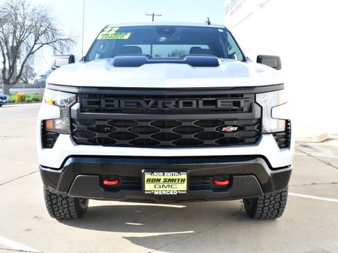 Used 2022 Chevrolet Silverado 1500 Custom Trail Boss w/ LPO, Dark Essentials Package image 3