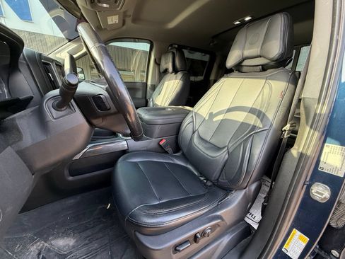 Used 2019 Chevrolet Silverado 1500 LT w/ Texas Edition RWD image 10