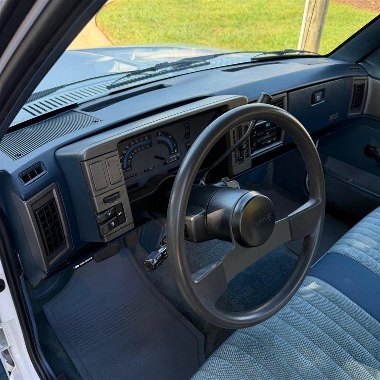 Used 1991 Chevrolet S10 Pickup 2WD Regular Cab image 20