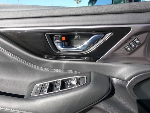 Certified 2025 Subaru Outback Limited image 12