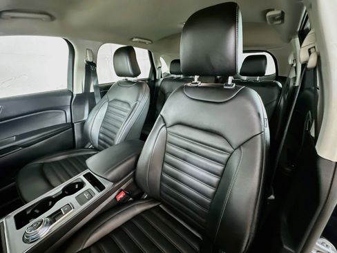 Used 2021 Ford Edge SEL w/ Convenience Package FWD image 19