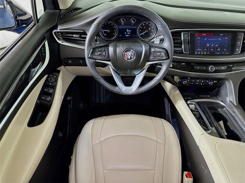 Used 2024 Buick Enclave Essence image 19