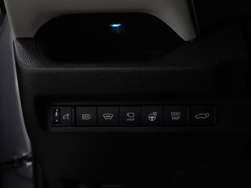 Used 2023 Toyota RAV4 Limited image 25